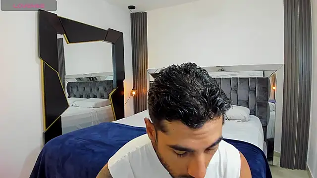 MARC THOMPSON  online show from 11-04-25, 02:16