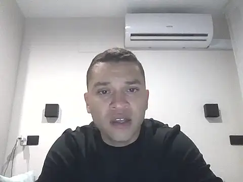 Snapshot of Krono_dikaprio_ chatting on 03-14-26, 12:39 Krono dikaprio online show from 03-14-26, 12:39