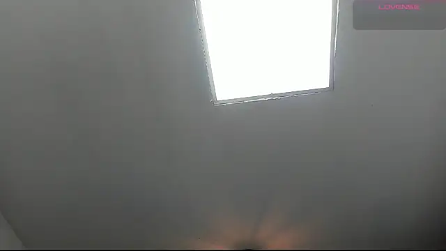aitana baker  online show from 05-15-26, 07:10
