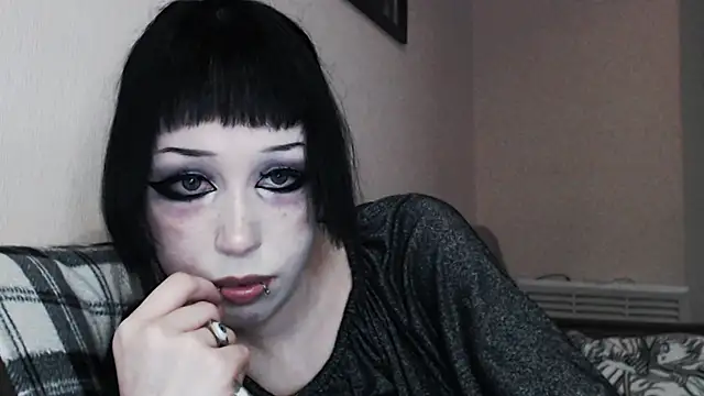  LUCY LAVE online show from 10-27-25, 10:58