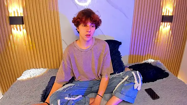 Snapshot of IM_DAREN chatting on 09-24-25, 11:57 IM DAREN online show from 09-24-25, 11:57