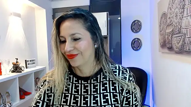 DianaPearls online show from 05-11-26, 10:32