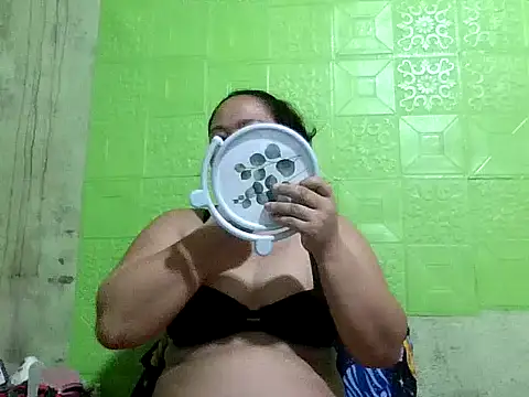 prettywetmom88 online show from 09-26-25, 10:41