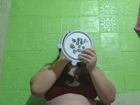 prettywetmom88 online show from 09-30-25, 11:48