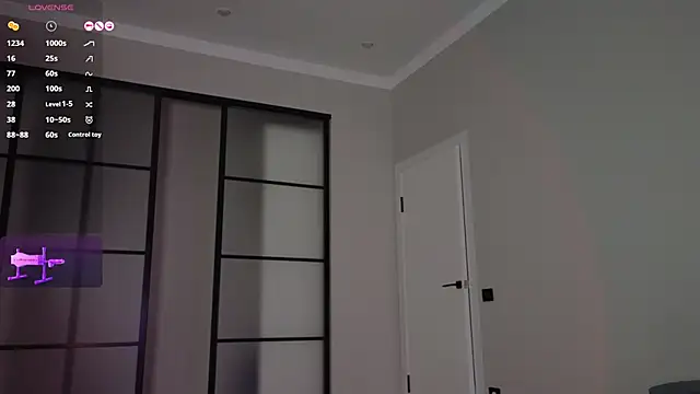 Snapshot of lunajii chatting on 10-12-25, 01:59 lunajii online show from 10-12-25, 01:59