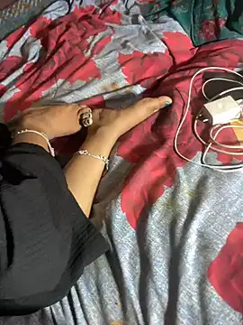 Snapshot of Priyasingh755 chatting on 06-19-26, 02:32 Priyasingh755 online show from 06-19-26, 02:32