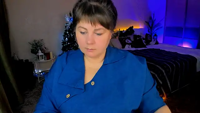 CrystaalStaar online show from 12-17-25, 12:11