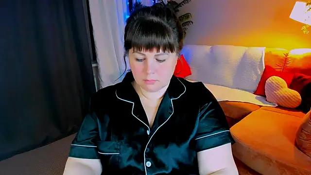CrystaalStaar online show from 05-10-26, 06:24