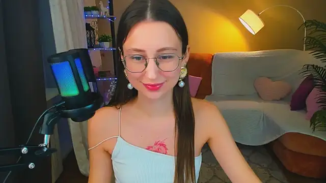 YourLovellyStory online show from 11-14-25, 11:42