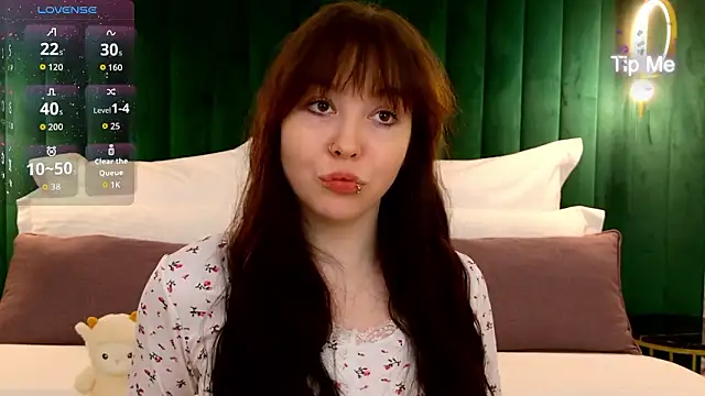 Snapshot of VanessaFields chatting on 02-25-26, 05:00 VanessaFields online show from 02-25-26, 05:00