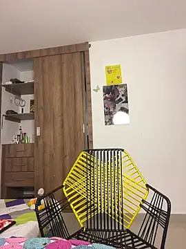 Snapshot of Scarlett699 chatting on 10-25-25, 04:24 Scarlett699 online show from 10-25-25, 04:24