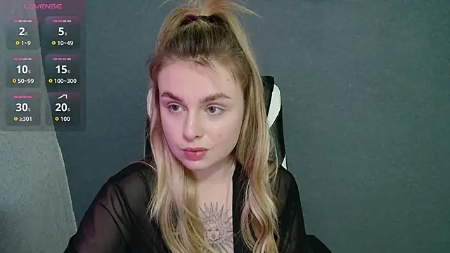 AngelicaHollywood online show from 10-11-25, 09:13