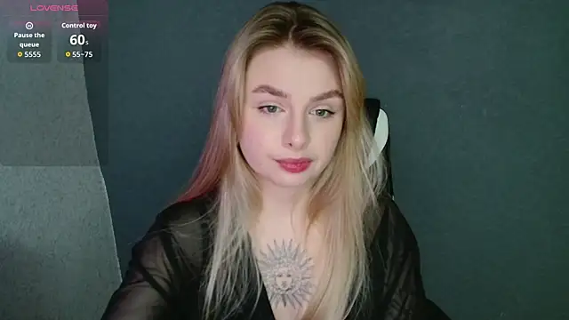 AngelicaHollywood online show from 10-20-25, 07:36