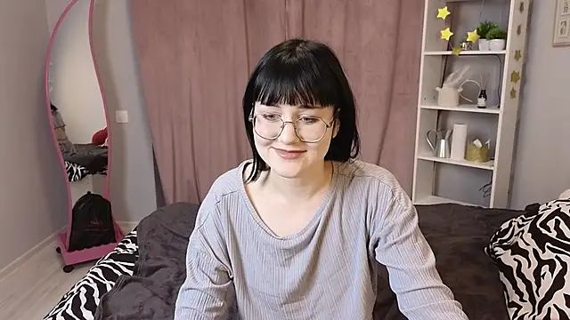 Ashlynsnow online show from 02-01-26, 12:37