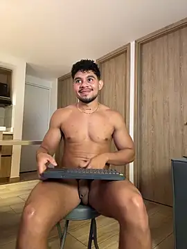 austin spears  online show from 06-19-26, 03:22