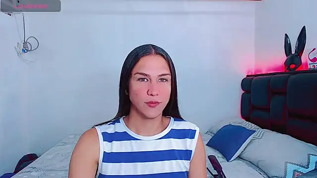 Snapshot of Azley_sweet chatting on 05-07-26, 01:38 Azley sweet online show from 05-07-26, 01:38