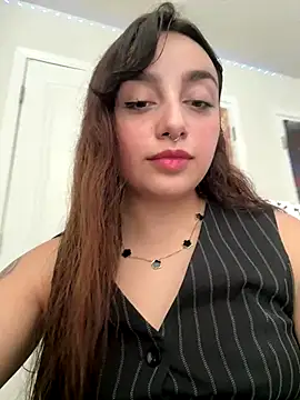 CharmingMaddie online show from 09-15-25, 04:18