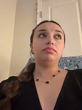 CharmingMaddie online show from 02-11-26, 05:12