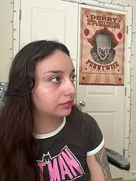 CharmingMaddie online show from 03-22-26, 04:32