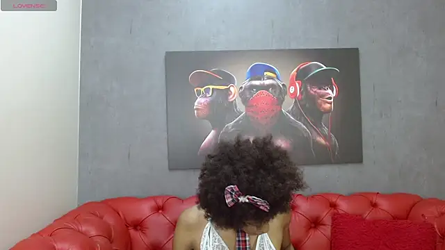 Violett Salvatore online show from 12-15-25, 04:00