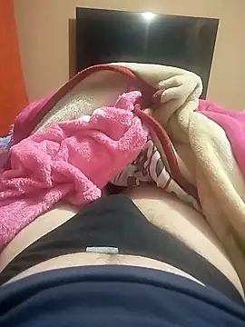 Snapshot of Esteban_wolf chatting on 02-25-26, 04:44 Esteban wolf online show from 02-25-26, 04:44