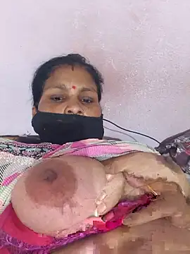 Love-pari077 online show from 05-19-26, 04:52