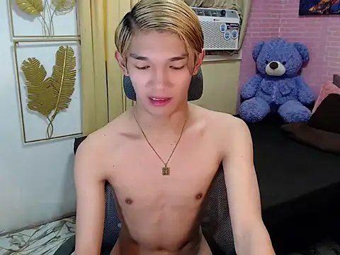 fuckerfriendsxx online show from 05-17-26, 04:32