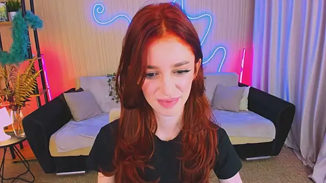 ChristinaConteeree online show from 10-13-25, 08:09