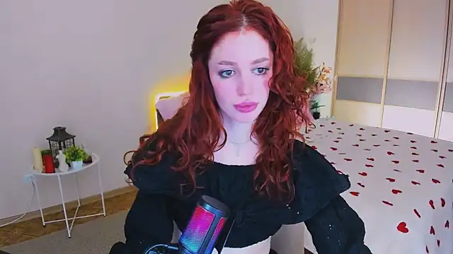 ChristinaConteeree online show from 05-09-26, 11:48