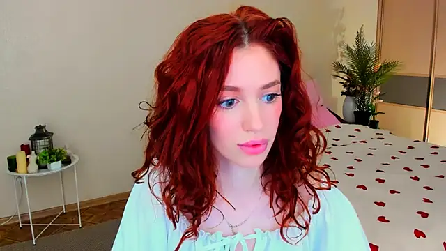 ChristinaConteeree online show from 06-26-26, 08:24