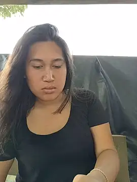 Snapshot of Romantic_Sabrina chatting on 11-15-25, 01:25 Romantic Sabrina online show from 11-15-25, 01:25