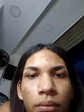 Snapshot of Barbie2005 chatting on 03-27-26, 08:59 Barbie2005 online show from 03-27-26, 08:59