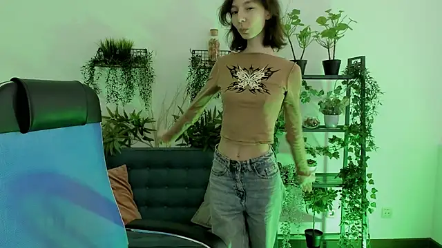 EmmanuellBrown online show from 12-16-25, 10:09