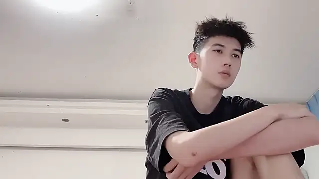 xiaojie2563 online show from 09-28-25, 09:47