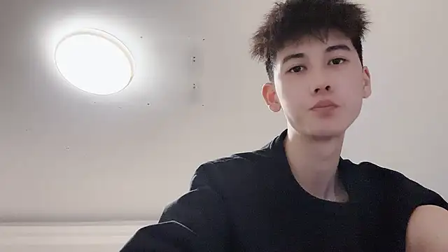 xiaojie2563 online show from 10-29-25, 07:15