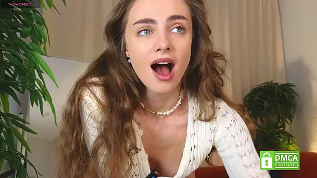 AliciaMellow online show from 09-30-25, 03:33