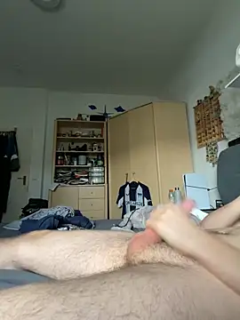 Snapshot of xmilolivex chatting on 12-20-25, 08:21 xmilolivex online show from 12-20-25, 08:21