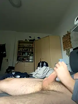 Snapshot of xmilolivex chatting on 12-21-25, 01:18 xmilolivex online show from 12-21-25, 01:18