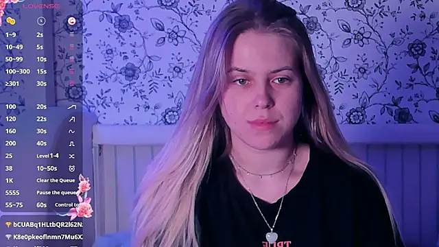 Snapshot of AngelAnty chatting on 03-01-26, 03:58 AngelAnty online show from 03-01-26, 03:58