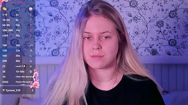 Snapshot of AngelAnty chatting on 03-06-26, 03:41 AngelAnty online show from 03-06-26, 03:41