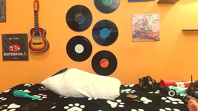 meisevil77 online show from 10-04-25, 03:04