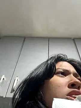 Snapshot of lynn9000 chatting on 10-04-25, 06:55 lynn9000 online show from 10-04-25, 06:55