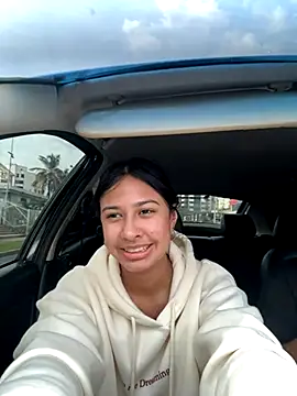 Snapshot of lynn9000 chatting on 10-20-25, 07:25 lynn9000 online show from 10-20-25, 07:25