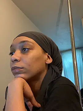 Snapshot of Velvetraexo chatting on 03-25-26, 08:26 Velvetraexo online show from 03-25-26, 08:26