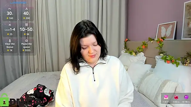 Michele Greenn online show from 09-30-25, 12:04