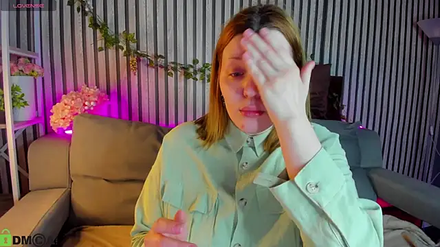 Snapshot of Michele_Greenn chatting on 02-20-26, 01:02 Michele Greenn online show from 02-20-26, 01:02