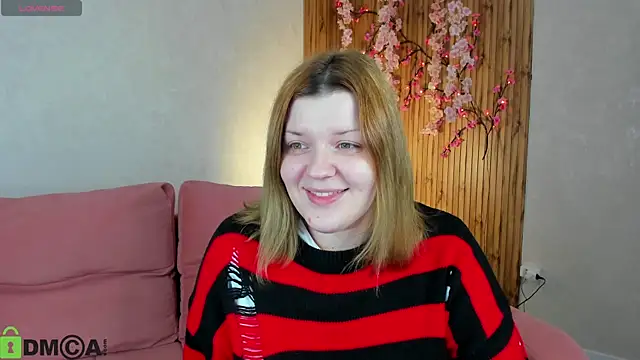 Snapshot of Michele_Greenn chatting on 02-23-26, 01:03 Michele Greenn online show from 02-23-26, 01:03