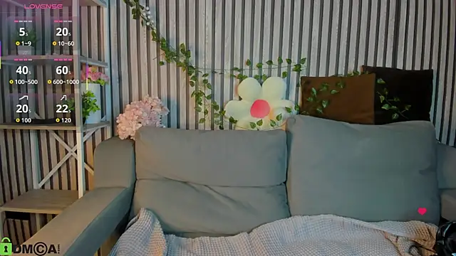 Snapshot of Michele_Greenn chatting on 03-03-26, 01:01 Michele Greenn online show from 03-03-26, 01:01