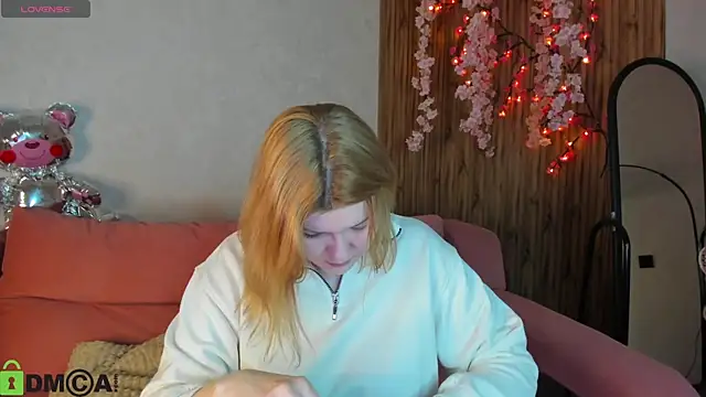 Snapshot of Michele_Greenn chatting on 03-28-26, 01:05 Michele Greenn online show from 03-28-26, 01:05