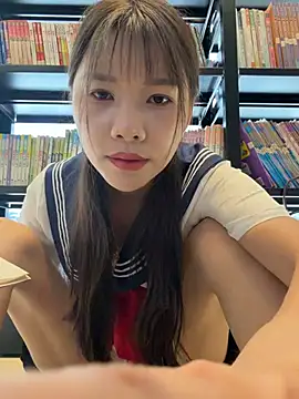 Snapshot of Adora188 chatting on 07-10-26, 06:50 Adora188 online show from 07-10-26, 06:50